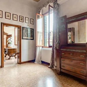 La Fenice Apartment